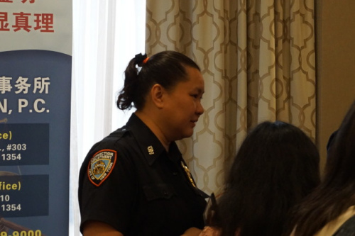 紐約市懲教局征募部負(fù)責(zé)人伍素華。（美國《世界日報(bào)》/王若馨 攝）