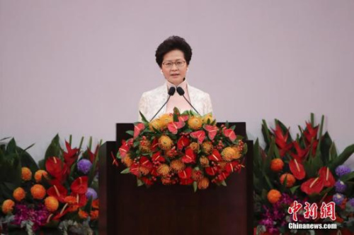 7月1日，慶祝香港回歸祖國20周年大會(huì)暨香港特別行政區(qū)第五屆政府就職典禮在香港會(huì)展中心隆重舉行。香港特別行政區(qū)行政長官林鄭月娥致辭。<a target='_blank' >中新社</a>記者 盛佳鵬 攝