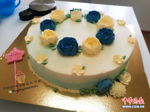 看著都不忍食用，太美了。（希臘《中希時(shí)報(bào)》）