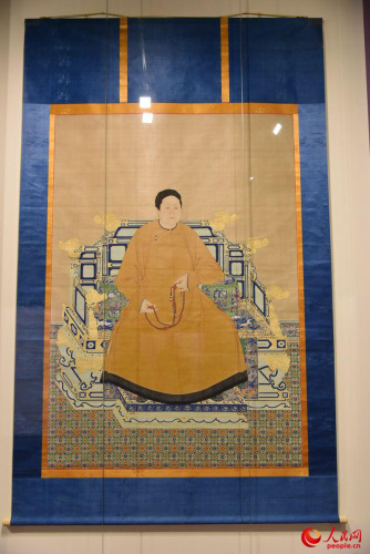 首次面向公眾展出的巨幅孝莊畫像。王遠 攝