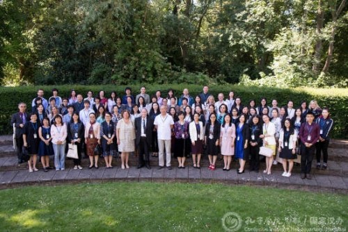 全體與會教師合影。（國家漢辦網(wǎng)站圖片）