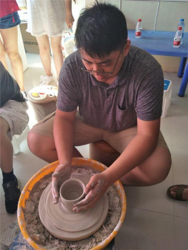 體驗中華傳統(tǒng)陶藝