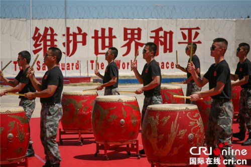 鼓振軍威。攝影：張一夫