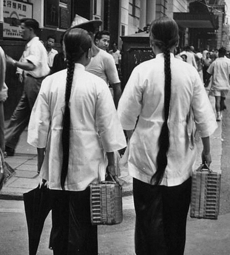 媽姐背影。(馬來西亞《星洲日報(bào)》)