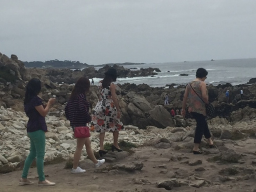 中國游客。(美國《世界日報》/張宏 攝)