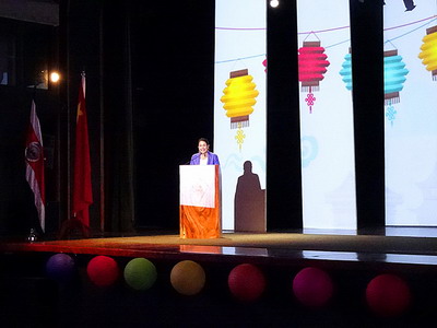 哥斯達黎加教育部長莫拉致辭。