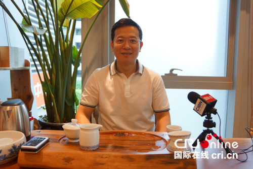 阿根廷和平統(tǒng)一促進(jìn)會顧問、阿根廷華商協(xié)會名譽(yù)會長、福建省民營經(jīng)濟(jì)國際合作商會會長洪德利