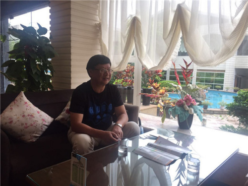 廈門大學孔子學院辦公室主任毛通文