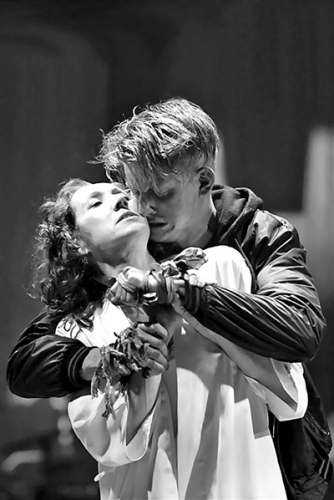 《俄瑞斯忒亞——無盡之境》 《俄瑞斯忒亞——無盡之境》