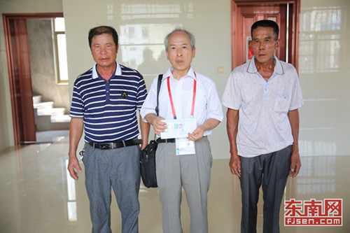 薛永祥與他的堂兄弟合照 薛永祥與他的堂兄弟合照