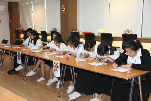 學(xué)生筆下的中國風(fēng)。