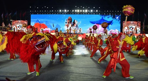 湯顯祖戲劇節(jié)開幕式演出現(xiàn)場。 撫州市委宣傳部 供圖