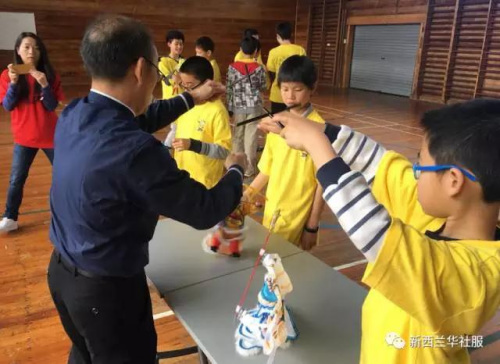 提線木偶（奧克蘭華助中心微信公眾號(hào)）