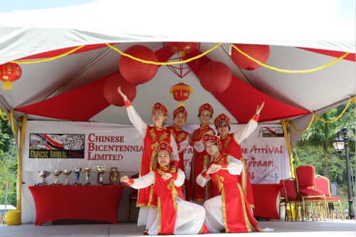 中國(guó)民族舞蹈表演。