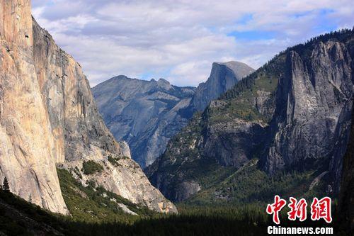 圖為優(yōu)勝美地國家公園。