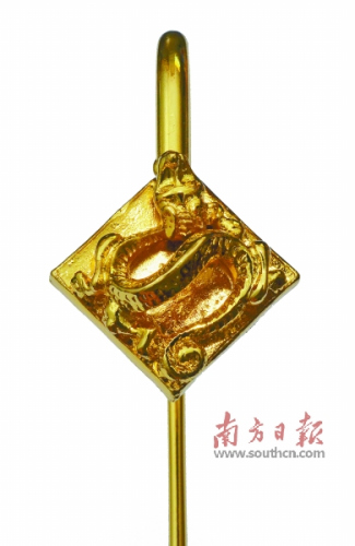西漢南越王博物館開發(fā)的龍鳳紋藝術(shù)書簽。