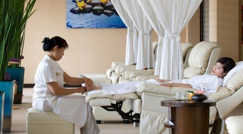 (泰國《世界日報》) (泰國《世界日報》)