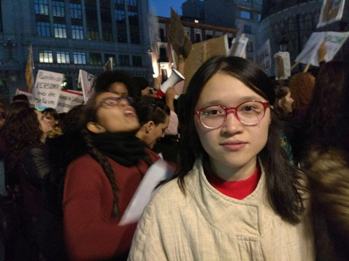 圖為游行隊(duì)伍中的華人。(西班牙歐浪網(wǎng) 資料圖)