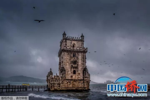 “相機攝”葡萄牙，千年古堡屹立在海邊，守望著歷史的蒼桑。