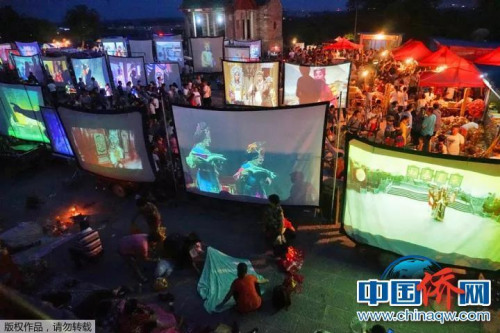 “相機(jī)攝”河南省?？h為碧霞元君暖壽的電影。