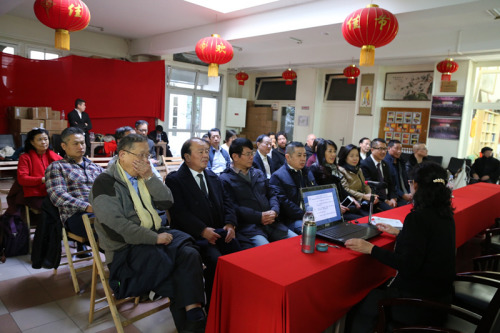 中醫(yī)藥講座現(xiàn)場(chǎng)，吸引了眾多僑胞前來(lái)。（法國(guó)《歐洲時(shí)報(bào)》/孔帆 攝）