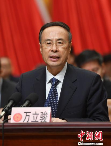 12月6日，中國僑聯(lián)主席萬立駿在大會上講話。當日，福建省第十次歸僑僑眷代表大會在福州開幕?！埍?攝