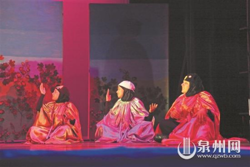 約旦失孤兒童藝術(shù)團(tuán)將演出《兩只鴨子和烏龜》。