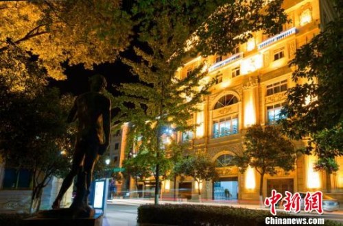 青田縣城夜景。　葉禮標 攝