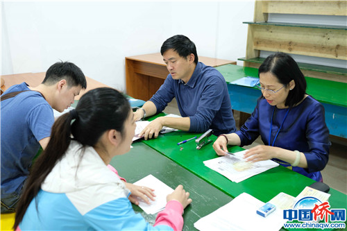 中國駐西班牙大使館赴瓦倫西亞辦公。