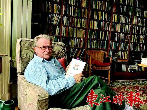 “全球化”概念首倡者阿爾布勞（圖：《東江時報》）