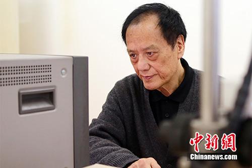 資料圖為王澤山院士在實驗室。朱志飛攝