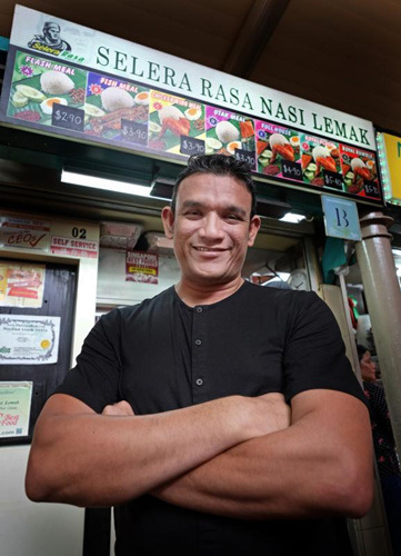 本地著名亞當路椰漿飯Selera Rasa負責(zé)人阿都馬利克正在試驗，如何把優(yōu)質(zhì)的椰漿飯帶到印尼。