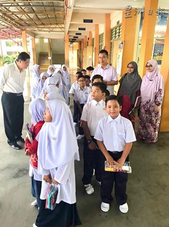 新山馬塞華小目前共有537名非華裔學(xué)生，占了全校學(xué)生總數(shù)的35%。(馬來(lái)西亞《星洲日?qǐng)?bào)》檔案照)