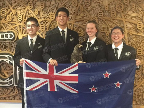 張一彬獲得生物奧林匹克金牌。(新西蘭天維網(wǎng) / 方舟 攝)