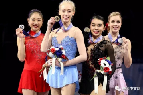 陳楷雯(右二)在2018錦標(biāo)賽中斬獲銅牌。(美國中文網(wǎng)微信公眾號)