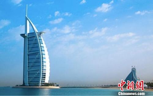 圖為迪拜的帆船酒店。　官方供圖