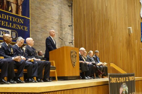 市警總局局長歐尼爾(James ONeill)致辭。(美國《世界日報》記者金春香／攝影)