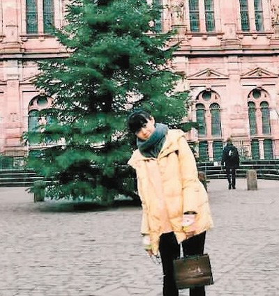 為了彌補(bǔ)春節(jié)回不了家的遺憾，紀(jì)夢茹計劃著與好友結(jié)伴出行。