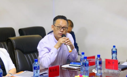 全非洲中國和平統(tǒng)一促進(jìn)會(huì)李新鑄會(huì)長代表僑界發(fā)言。(圖片來源：南非僑網(wǎng)微信公眾號(hào))