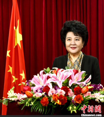 在新春佳節(jié)即將到來之際，中國(guó)國(guó)務(wù)院僑務(wù)辦公室主任裘援平在北京發(fā)表農(nóng)歷戊戌年新春賀詞，向華僑華人和歸僑僑眷致以節(jié)日問候。<a target='_blank' >中新社</a>記者 張勤 攝