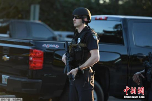 在槍擊事件發(fā)生2個(gè)小時(shí)后，下午4點(diǎn)左右，槍手已被警方逮捕。