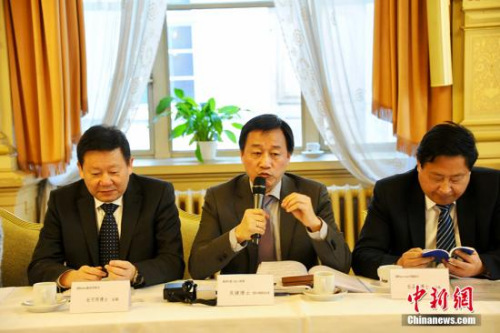 專(zhuān)業(yè)人士代表在22日的座談會(huì)上發(fā)言。 <a target='_blank' >中新社</a>記者 彭大偉 攝