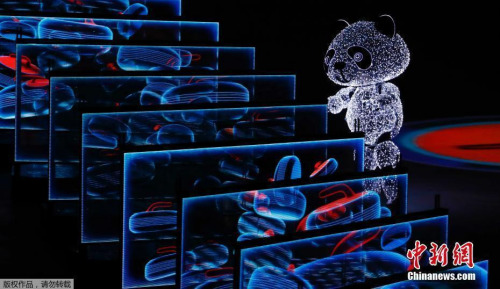 當?shù)貢r間2月25日，2018平昌冬奧會舉行閉幕式，“北京八分鐘”華美登場，美麗畫面震憾全場。