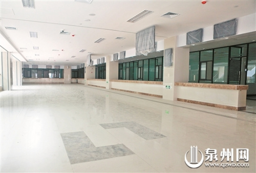 辦公區(qū)域寬敞明亮