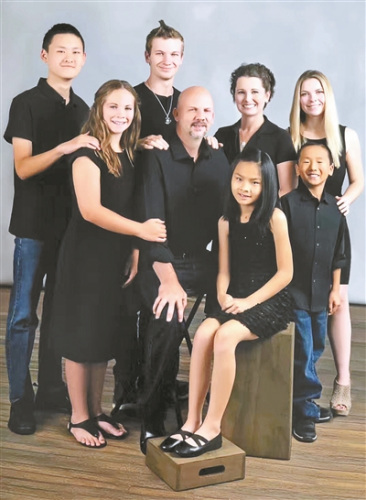 Cheri一家的全家福 Cheri一家的全家福