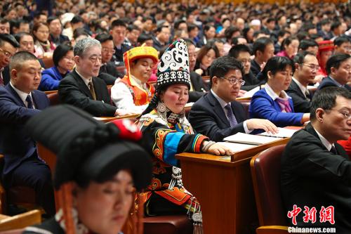 3月20日，十三屆全國人大一次會議在北京人民大會堂舉行閉幕會。 (<a target='_blank' >中新社</a>記者 劉震 攝)