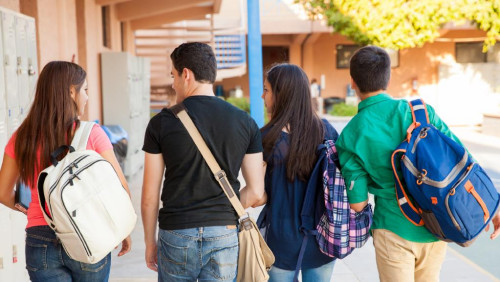 最新分析報(bào)告發(fā)現(xiàn)，大部分畢業(yè)后留在澳洲的海外留學(xué)生很難找到專業(yè)領(lǐng)域的相關(guān)工作。（圖/《澳洲人報(bào)》）