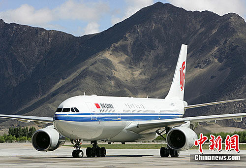 資料圖:國航空客A330飛機 易世忠 攝 資料圖:國航空客A330飛機 易世忠 攝