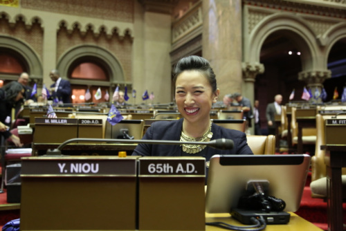牛毓琳是紐約州議會(huì)唯一亞裔女性眾議員。（美國(guó)《世界日?qǐng)?bào)》/洪群超 攝）