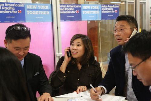 孟昭文指出，亞裔參政還有很長(zhǎng)道路要走。（美國(guó)《世界日?qǐng)?bào)》/洪群超 攝）